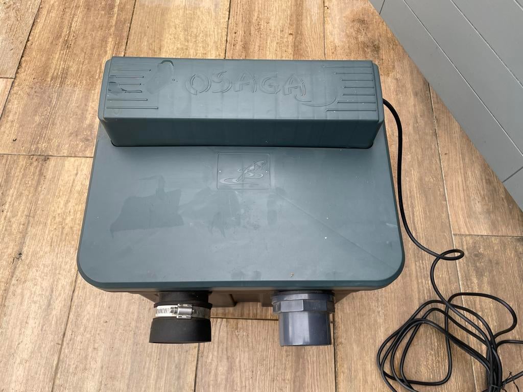 Nieuwe Osaga filter met 18 W UVC en pontec 2500 waterpompje, Ophalen, Nieuw, Vijverfilter