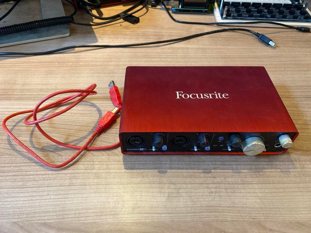 Focusrite Scarlett 2i4 Gen 2, Ophalen of Verzenden, Gebruikt