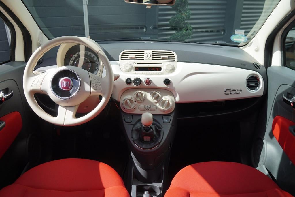 Fiat 500 1.2 Lounge PANORAMADAK PARK.SENSOREN AIRCO, Gebruikt, 1242 cc, 4 cilinders, 840 kg