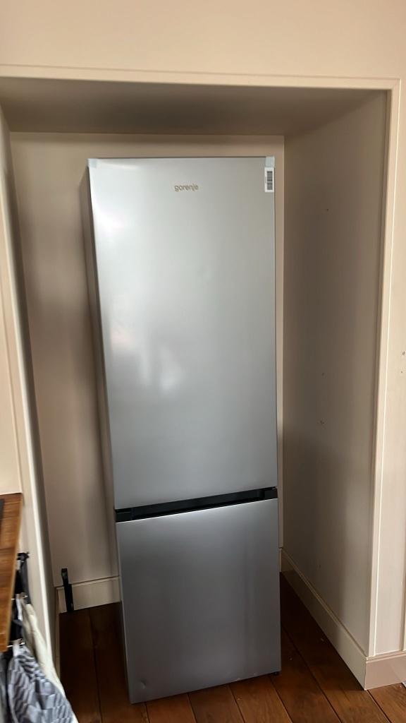 Koelvriescombinatie gorenje RK418DPS4, Witgoed en Apparatuur, Koelkasten en IJskasten, Ophalen, 200 liter of meer, Met aparte vriezer