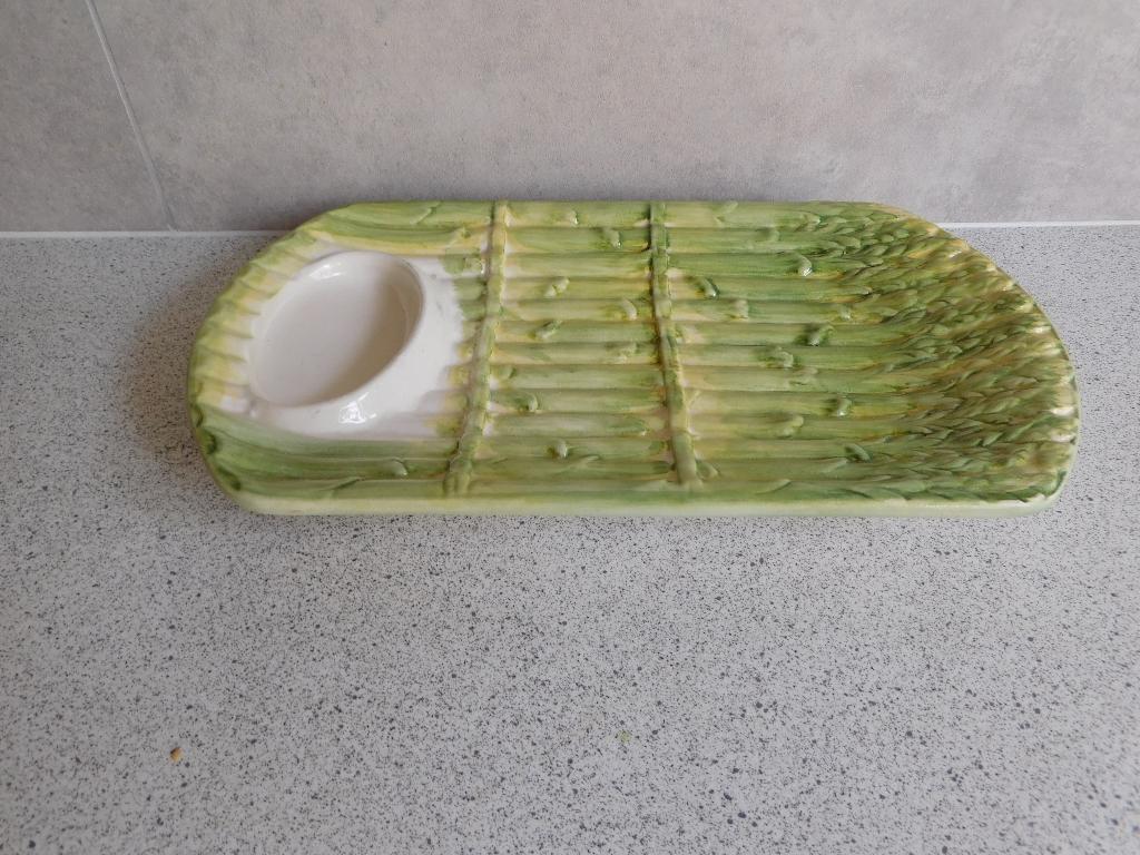 Schaal 30x18 cm. Asperges Made in Italy, Huis en Inrichting, Keramiek, Ophalen of Verzenden, Overige stijlen, Schaal of Schalen