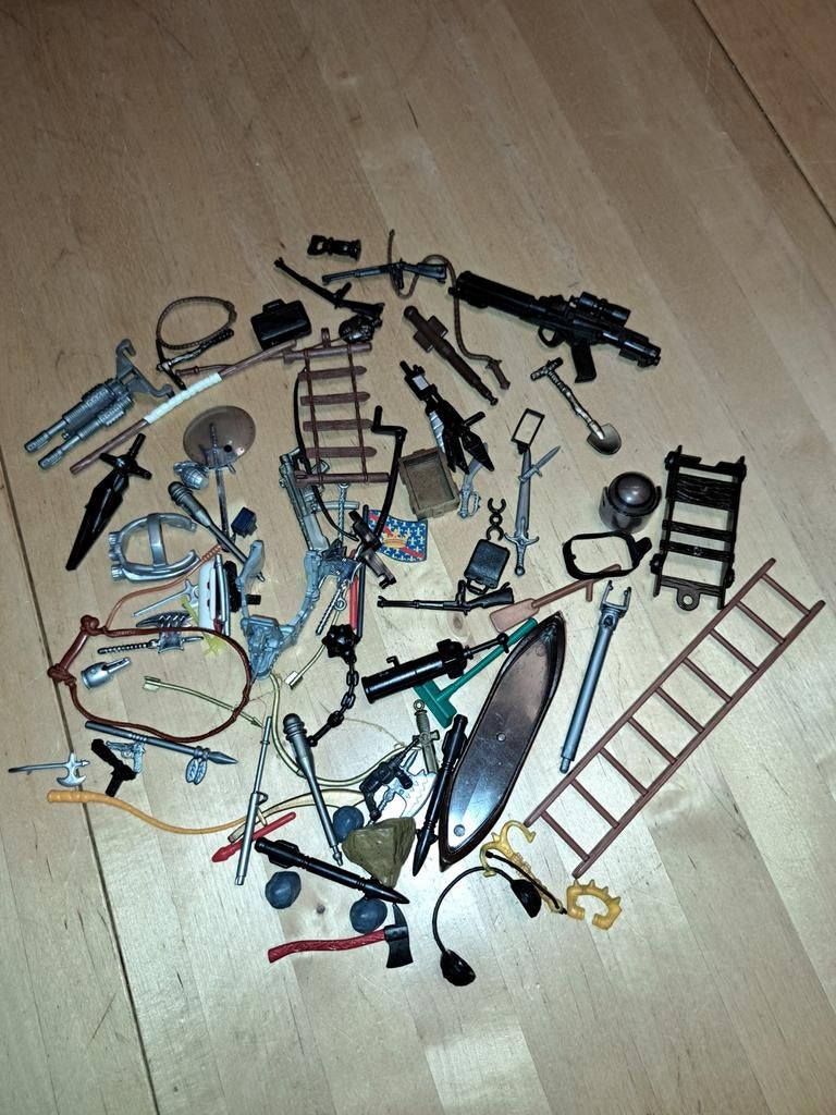 Poppetjes figuren geweren van alles, Ophalen of Verzenden