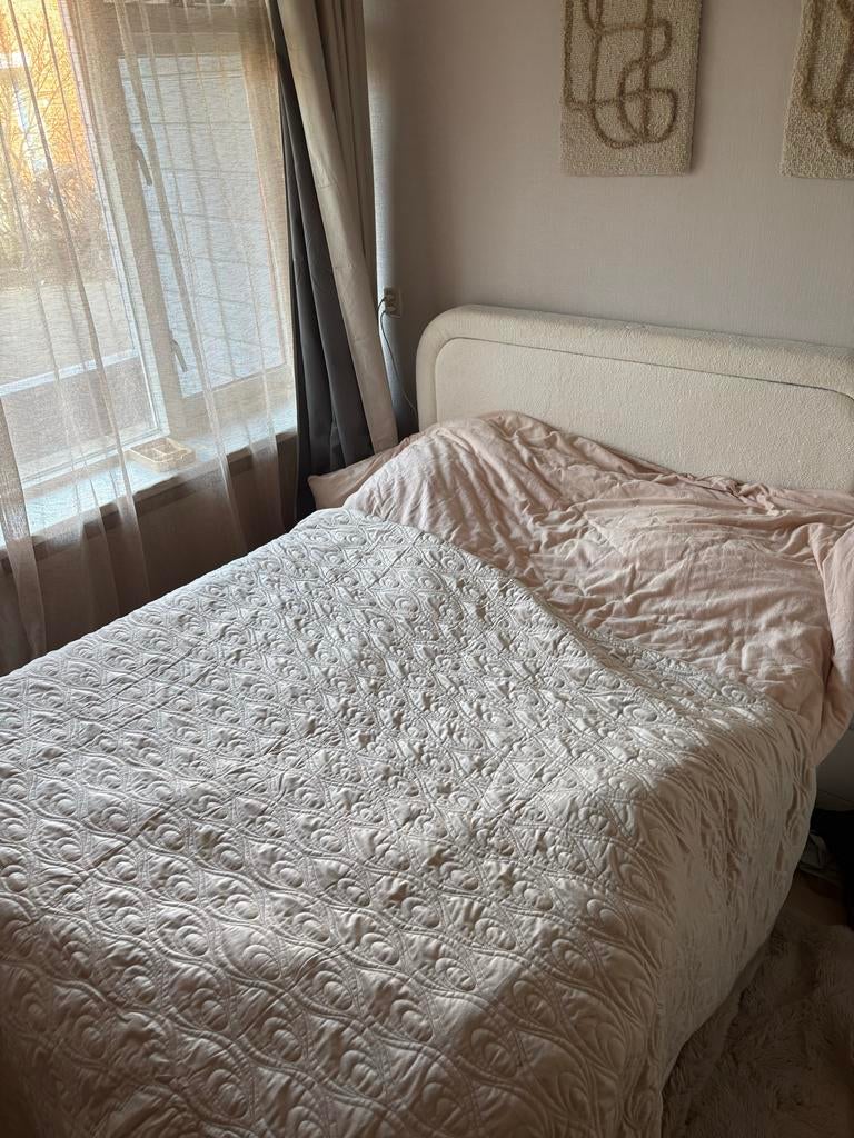 Teddy Bed 140x200 met USB en LED strip + opbergruimte, Ophalen, Gebruikt, Beige, Tweepersoons