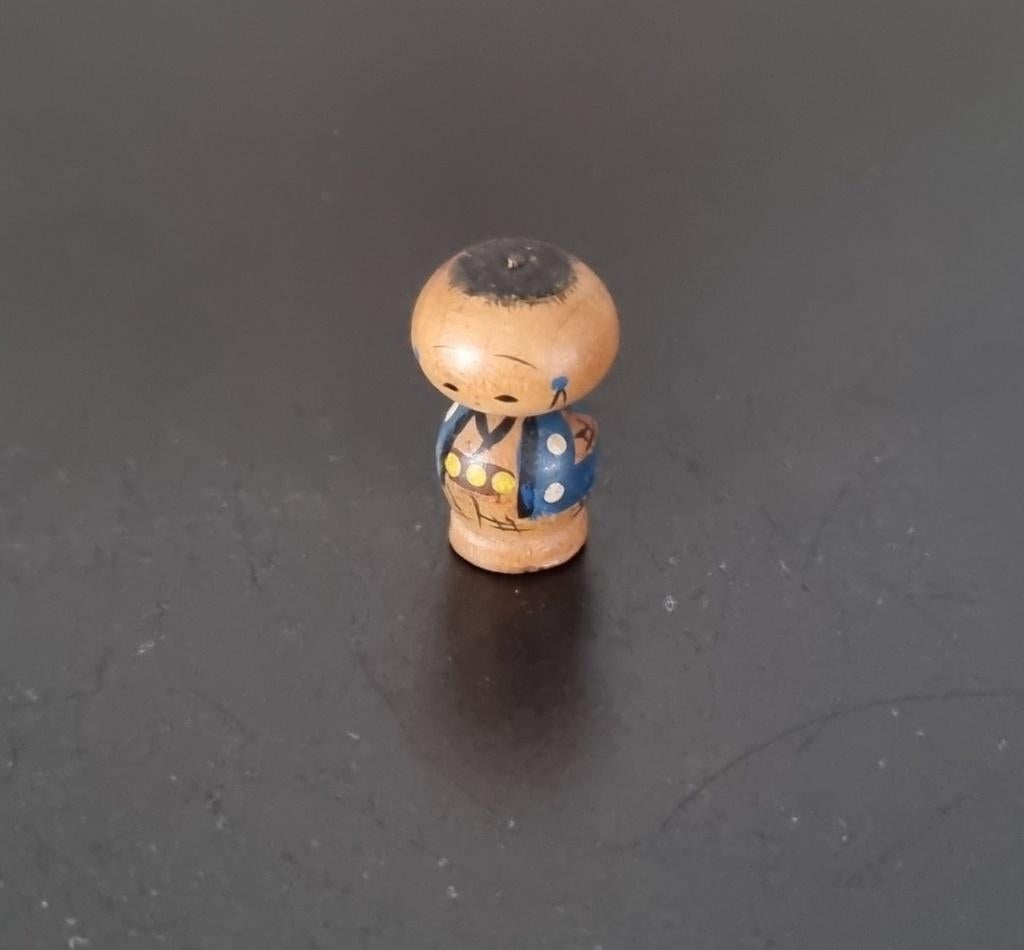 Cute Bobblehead miniatuur Kokeshi, Verzenden