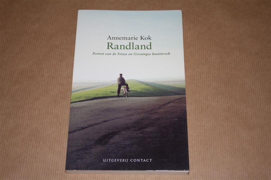 Randland. Portret van de Friese en Groningse kuststrook., Boeken, Ophalen of Verzenden, Zo goed als nieuw