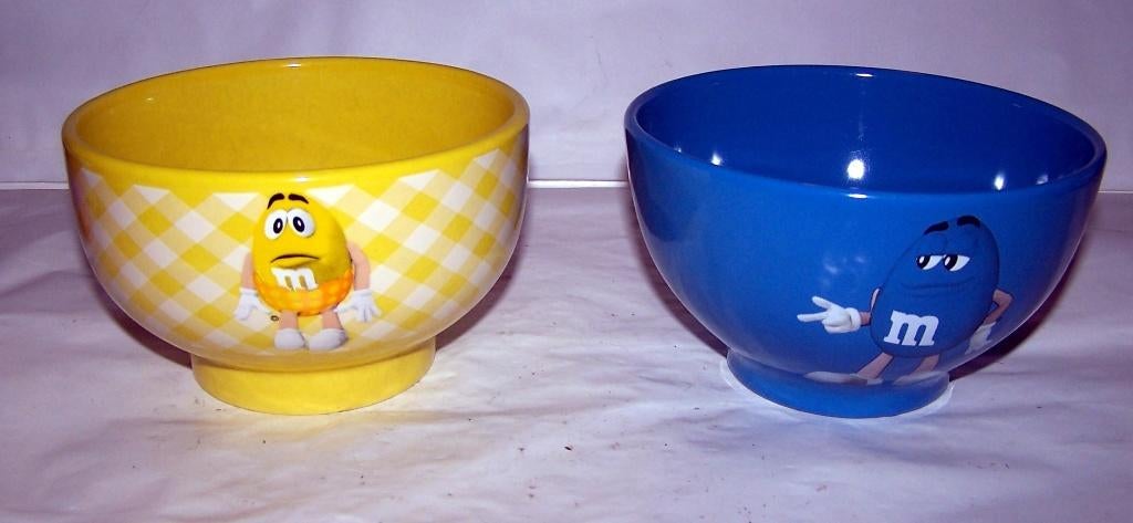 2 M&M kommen. Nieuwstaat., Huis en Inrichting, Keuken | Servies, Keramiek, Ophalen of Verzenden, Zo goed als nieuw, Kom(men)