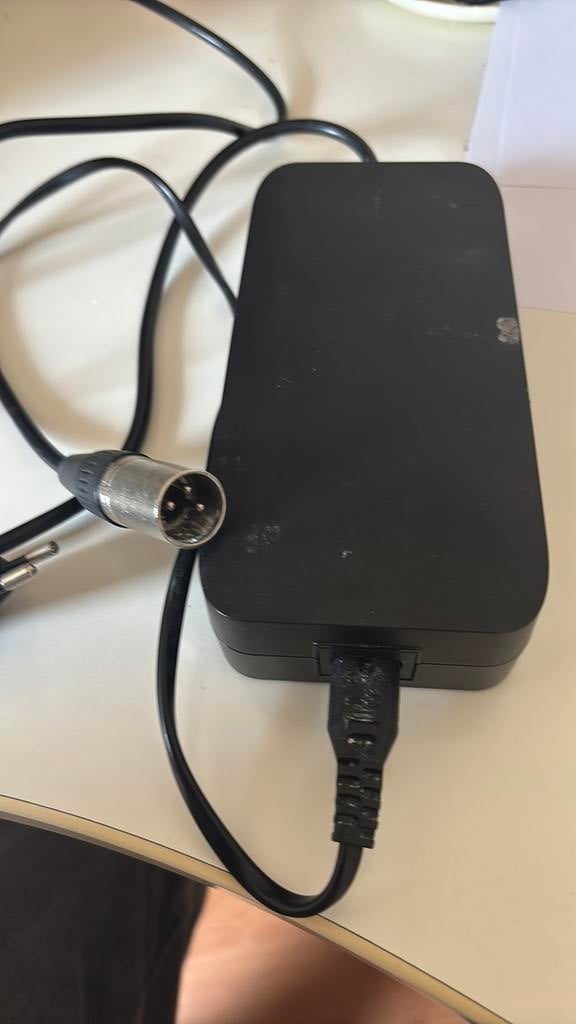 Acculader e bike koga en Batavus, Ophalen of Verzenden, Gebruikt