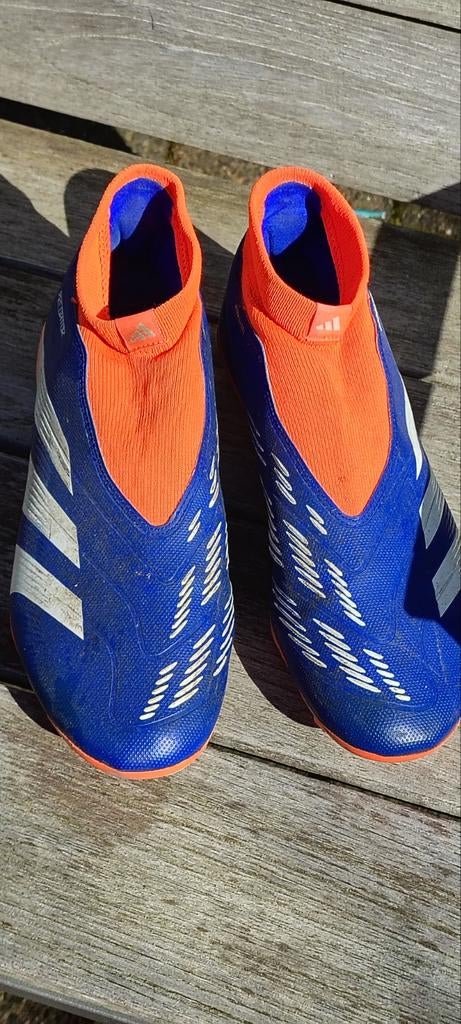 Voetbalschoenen maat 42 2/3 - Zo goed als nieuw, Ophalen of Verzenden, Zo goed als nieuw, Schoenen