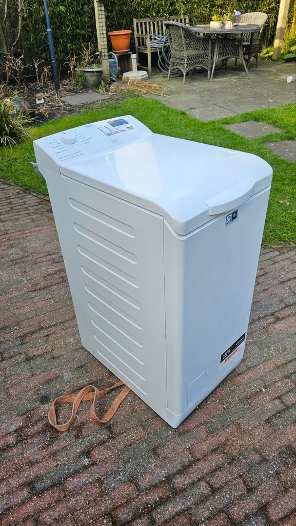 Jonge AEG Bovenlader Wasmachine, Ophalen, Zo goed als nieuw, 1200 tot 1600 toeren, 85 tot 90 cm