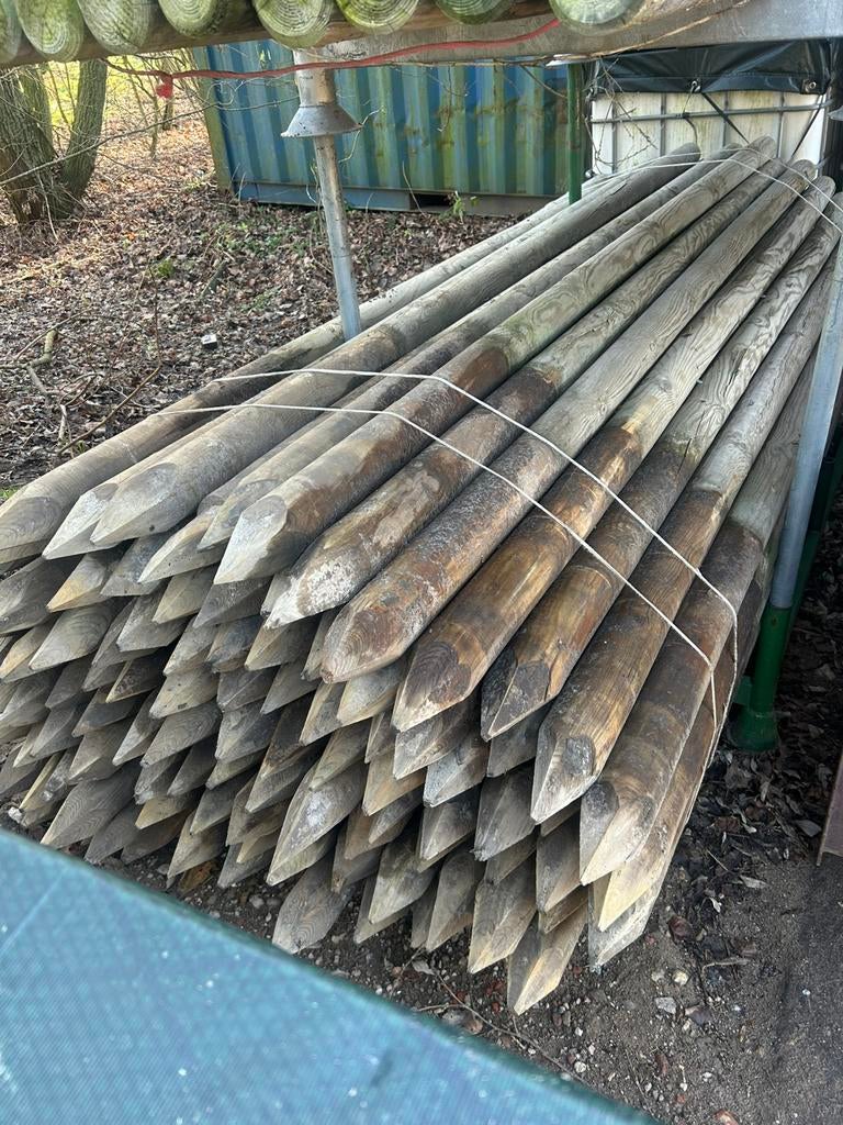 Ronde geïmpregneerde weide palen, Ophalen, Zo goed als nieuw, 250 cm of meer, Palen