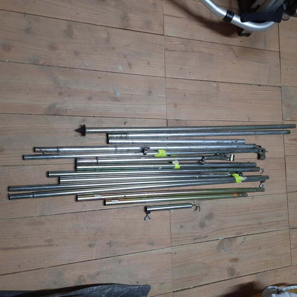 Diverse tentstokken en toebehoren, Ophalen, Gebruikt