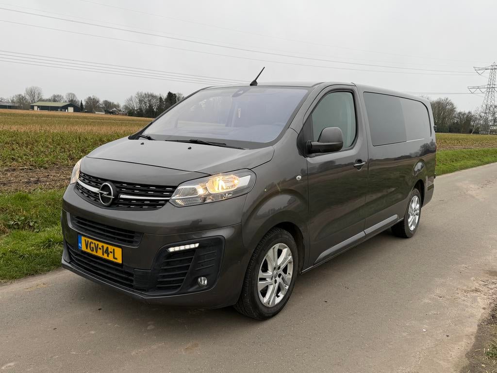 Opel Vivaro 2020 | Dubbele cabine | Trekhaak | Camera, Auto's, Stof, 4 cilinders, 122 pk, Origineel Nederlands