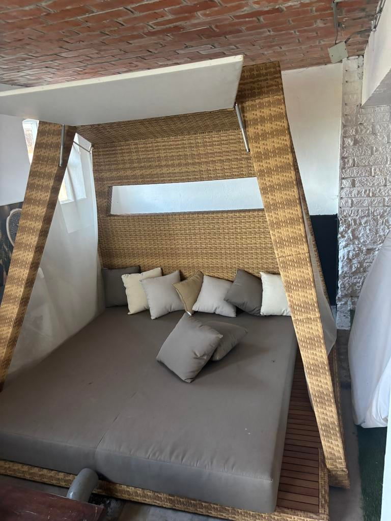 Higold lounge ligbed, Tuin en Terras, Ophalen, Zo goed als nieuw, Aluminium