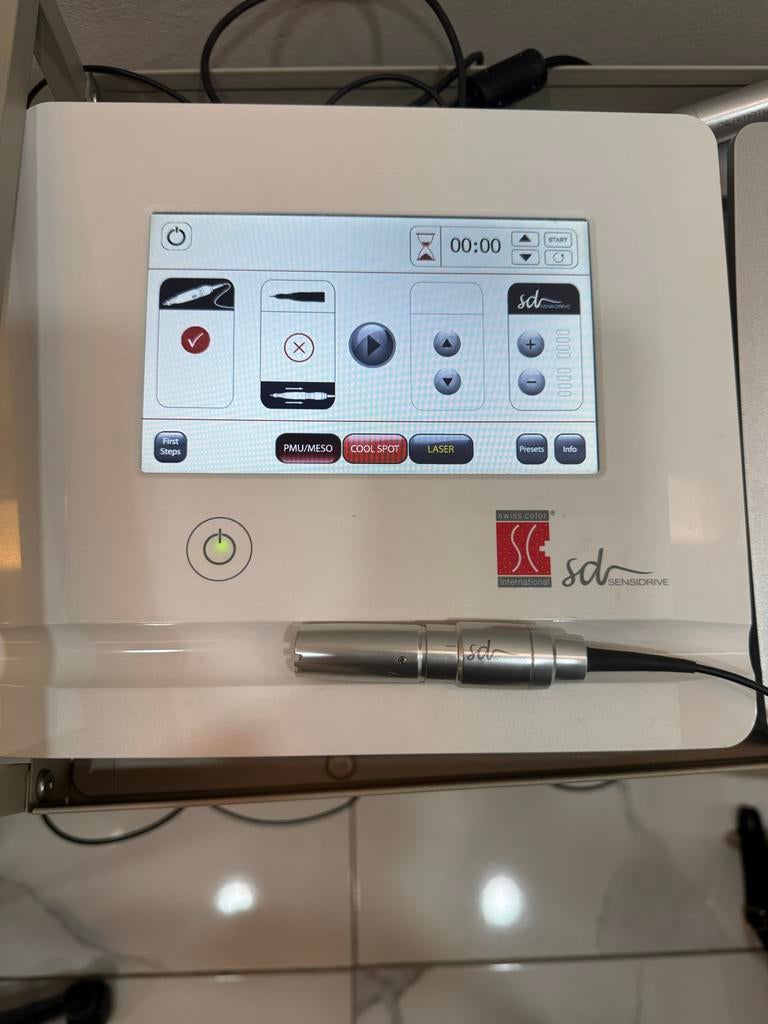 Swiss Color SensiDrive PMU apparaat + naalden & toebehoren, Ophalen of Verzenden, Zo goed als nieuw, Overige typen