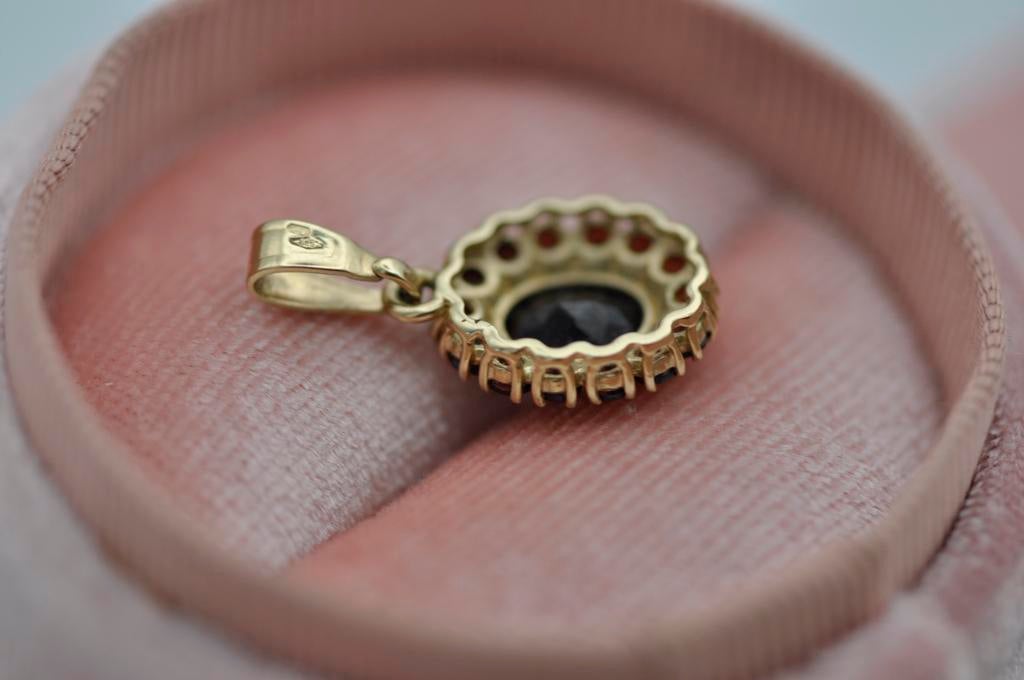 Vintage 14 karaat granaat, Ophalen of Verzenden, Zo goed als nieuw, Nvt, Met edelsteen