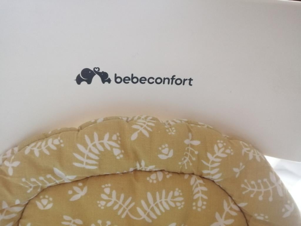 Bebeconfort meegroei kinderstoel met kussen en blad, Kinderen en Baby's, Kinderstoelen, Ophalen