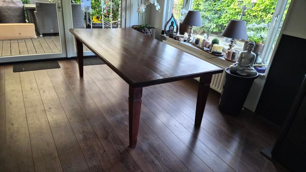 Robuuste eetkamertafel van donker hout koloniaal, Ophalen, Gebruikt, 100 tot 150 cm, Klassiek, Robuust