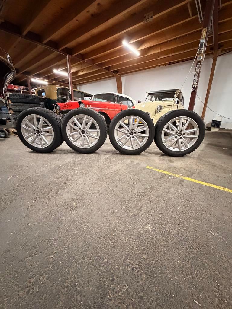 Mini John Cooper Works velgen Winterset 225/50R18, Ophalen, 18 inch, Gebruikt, Banden en Velgen