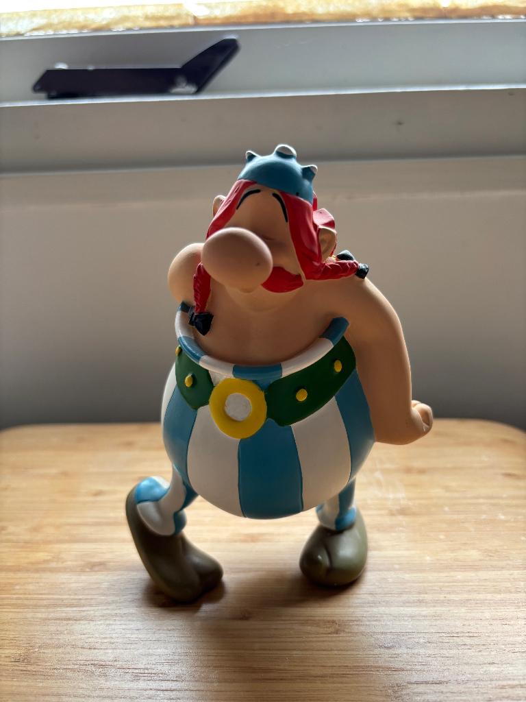 Obelix met Bloemen Beeld Leblon-Delienne met Doos, Ophalen of Verzenden, Asterix en Obelix, Zo goed als nieuw, Beeldje of Figuurtje