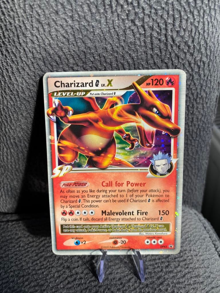 Charizard Holo DP45 Promo 2009, Hobby en Vrije tijd, Verzamelkaartspellen | Pokémon, Ophalen of Verzenden, Zo goed als nieuw