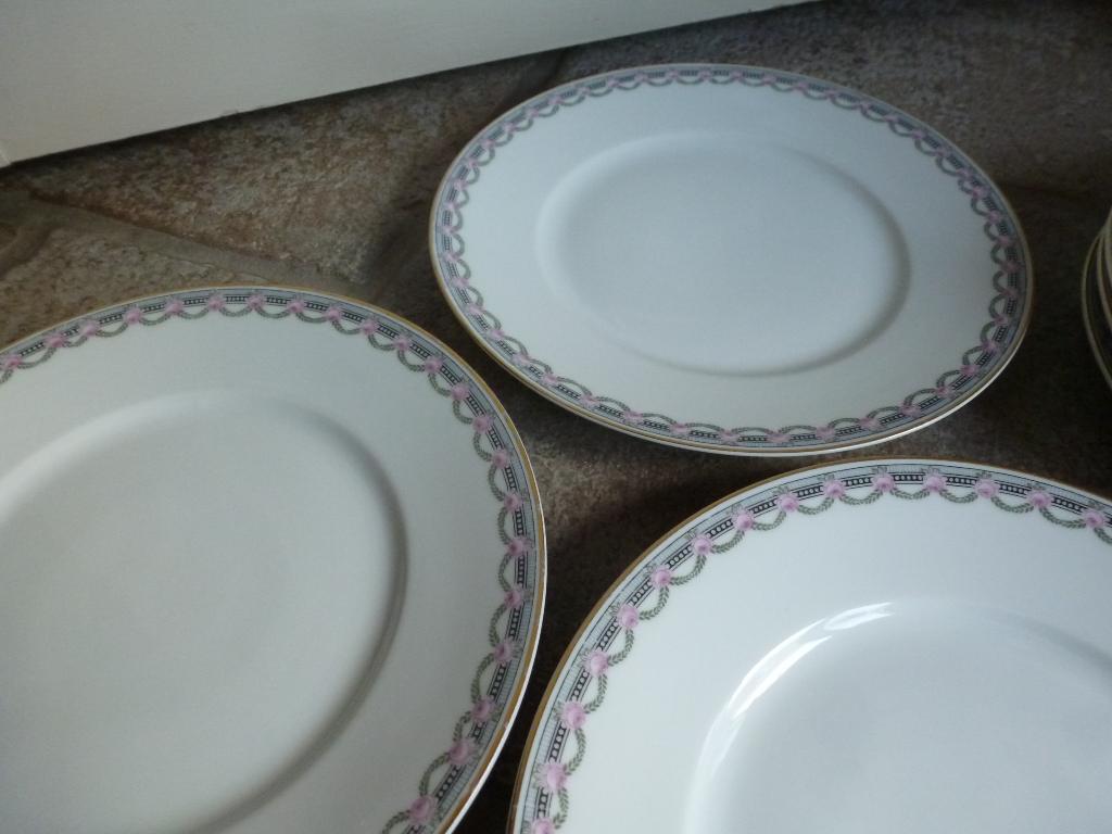 Platte borden met roosjes, Ophalen of Verzenden