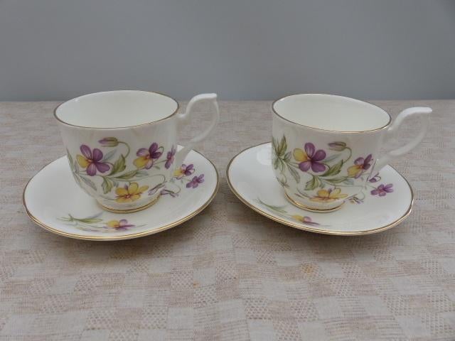 Duchess kop en schotel, Ophalen of Verzenden, Zo goed als nieuw, Porselein, Kop en/of schotel