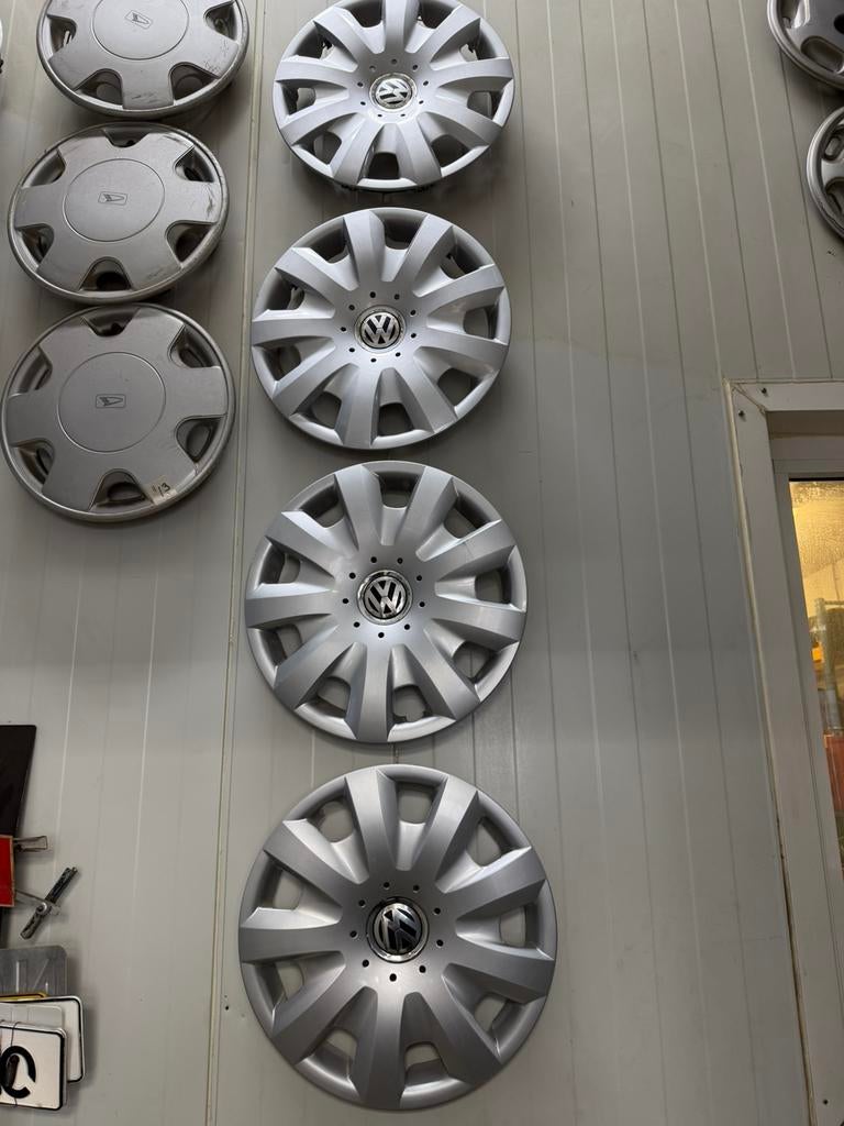 Volkswagen wieldoppen, Ophalen of Verzenden, Zo goed als nieuw