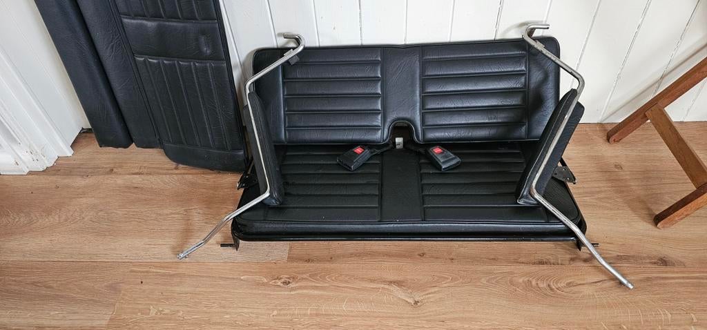 3e rij bankje volvo 145, Ophalen of Verzenden