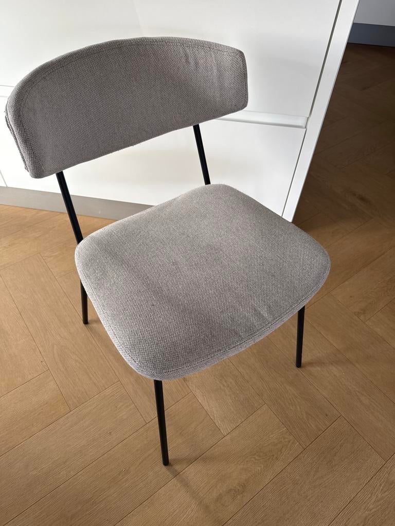 Grijze stoel met stalen frame, Ophalen, Gebruikt, Metaal, Eén