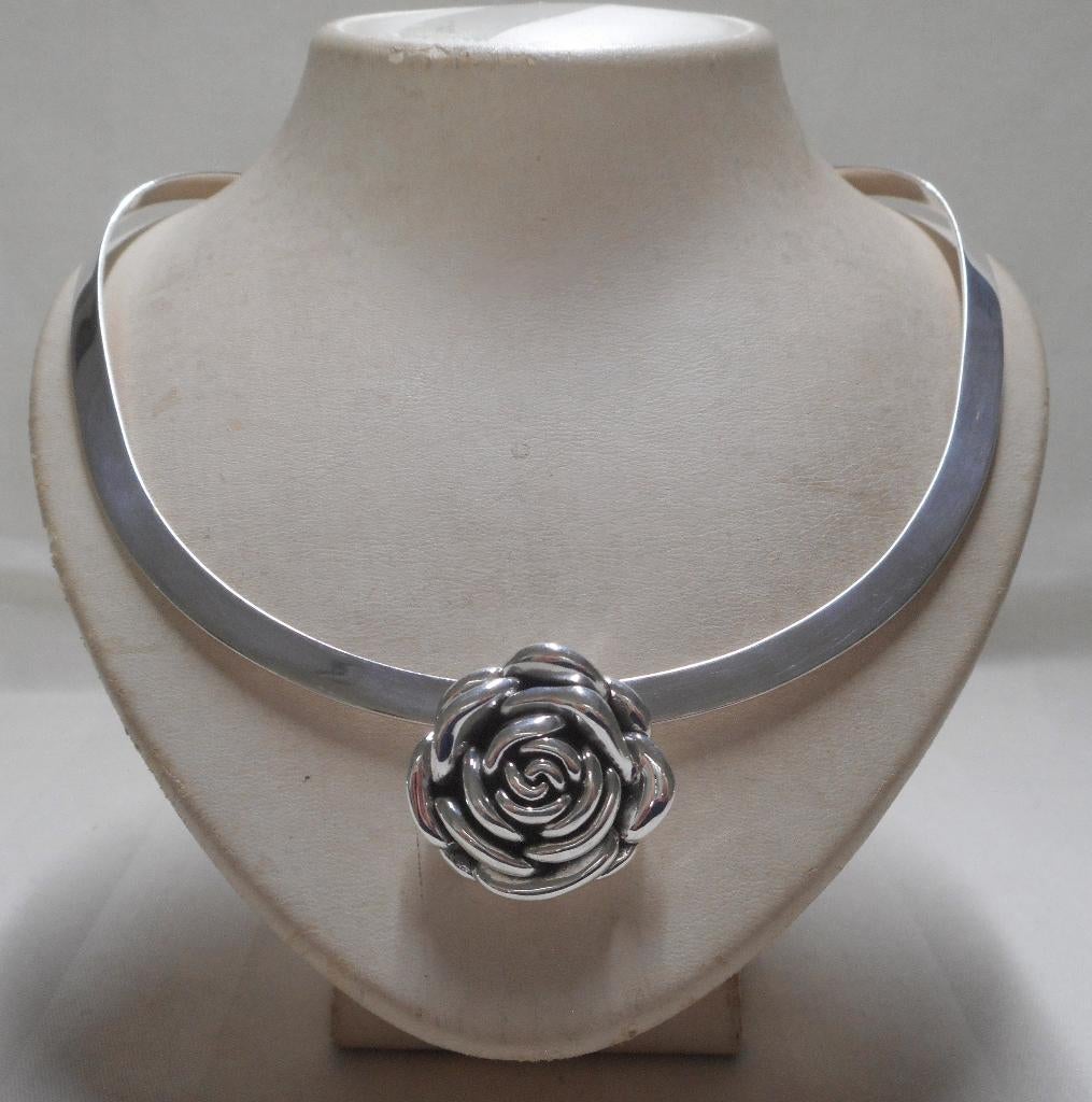 Zilveren Spang met roos hanger nr.1206, Verzenden, Zo goed als nieuw, Zilver, Zilver