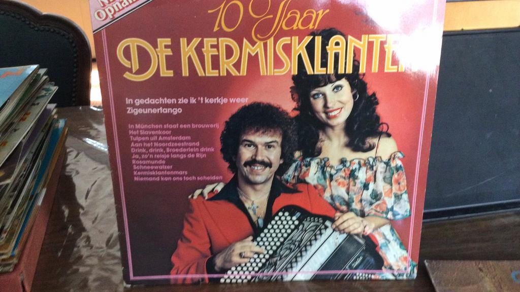 10 jaar, Ophalen of Verzenden, Zo goed als nieuw, Overige formaten, Levenslied of Smartlap