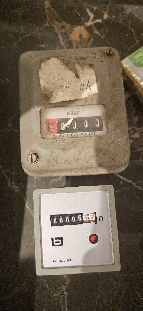 2 Spannings tellers Tijd tellers., Ophalen of Verzenden, Gebruikt