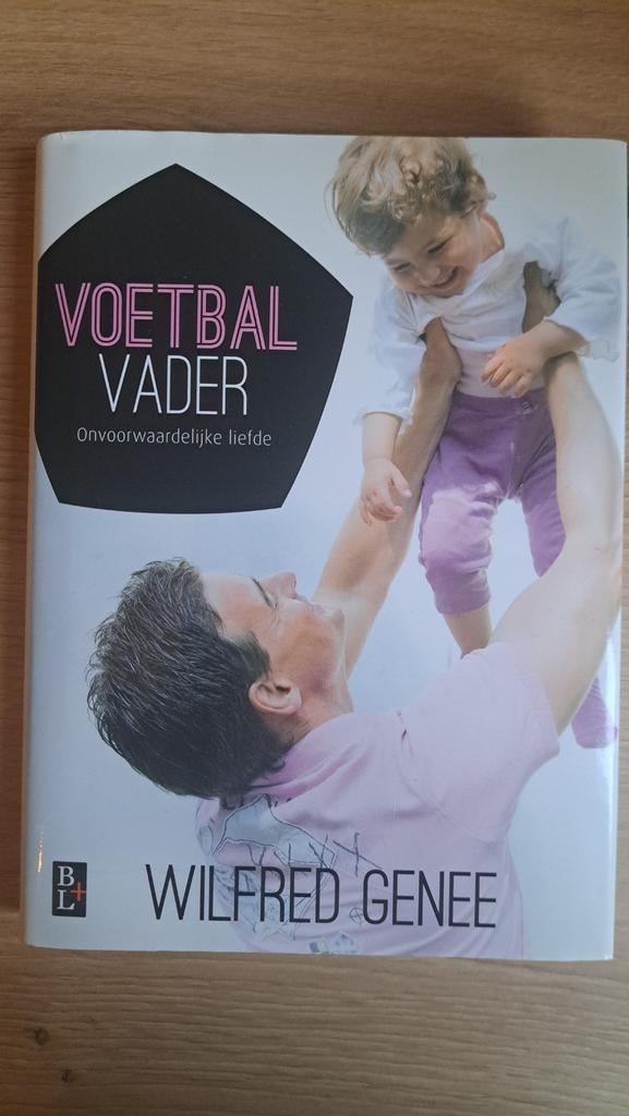 Wilfred Genee - Voetbal vader, Ophalen of Verzenden, Zo goed als nieuw, Wilfred Genee