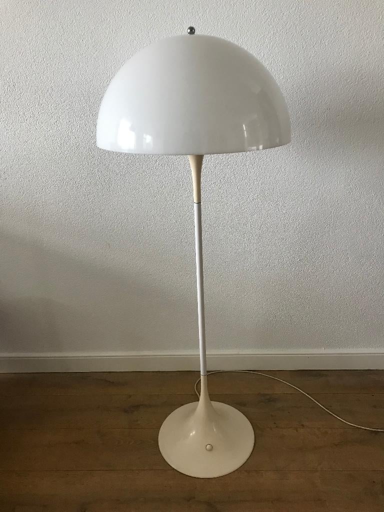 Vloerlamp lamp Louis Poulsen Verner Panton Panthella, Gebruikt, Ophalen of Verzenden, Nvt, 150 tot 200 cm