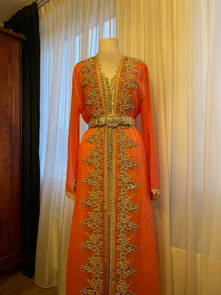 Schitterende!! Marokkaanse jurk/takchita/takshita, Ophalen of Verzenden, Zo goed als nieuw, Maat 42/44 (L), Onder de knie