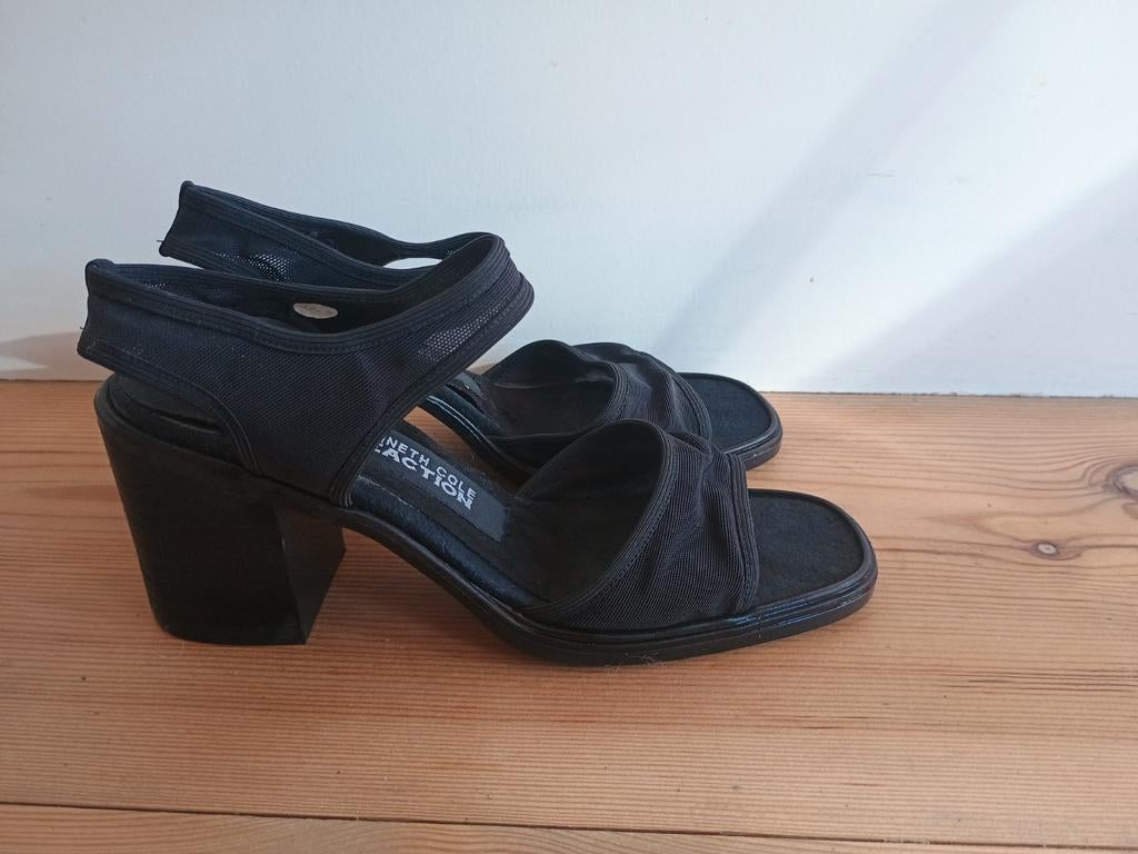 Zwarte Kenneth Cole sandalen - maat 37, Ophalen of Verzenden, Zo goed als nieuw, Zwart, Sandalen of Muiltjes