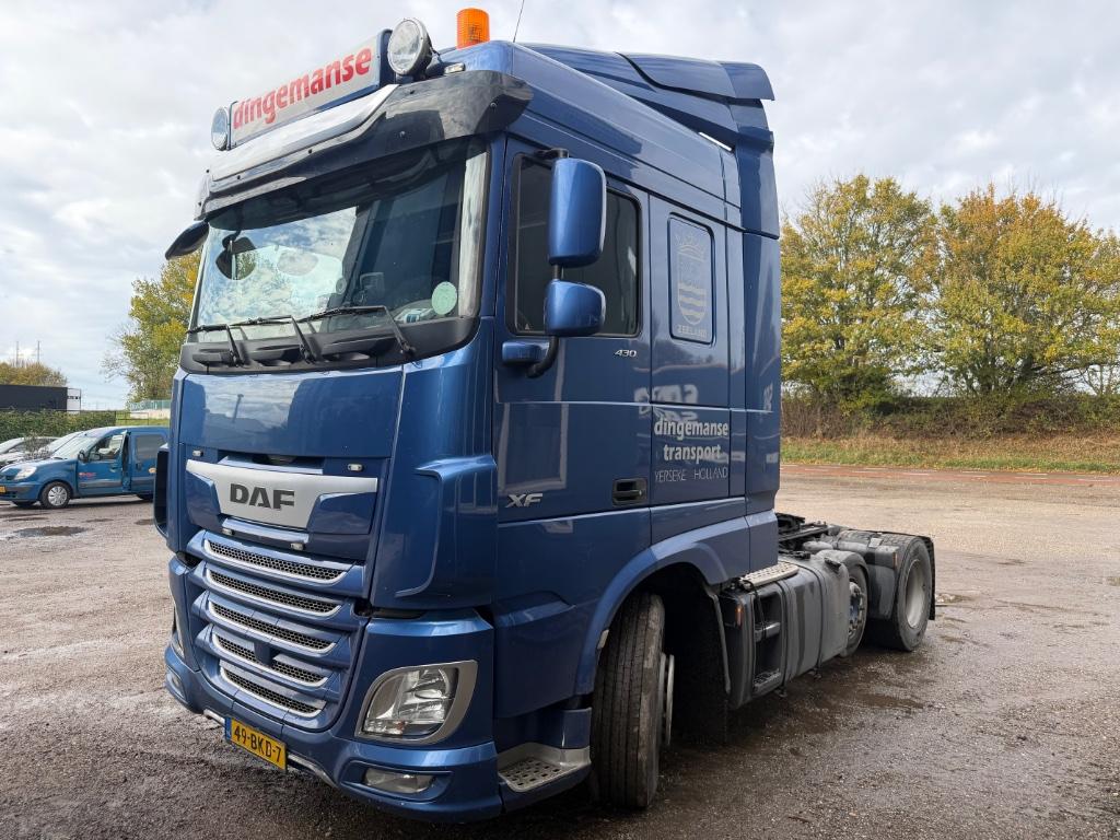DAF XF 430 . 6x2 MIDLIFT , BJ NOVEMBER 2017,, Automaat, Euro 6, Blauw, Bedrijf
