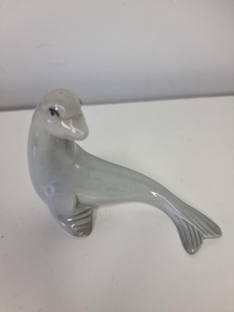 Vintage 1980 fijne porselein zeehond, Verzamelen, Dierenverzamelingen, Ophalen of Verzenden, Zo goed als nieuw, Hond of Kat, Beeldje of Figuurtje