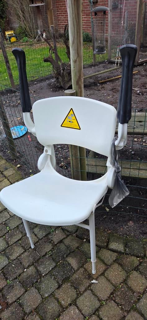 Douchestoel, Ophalen