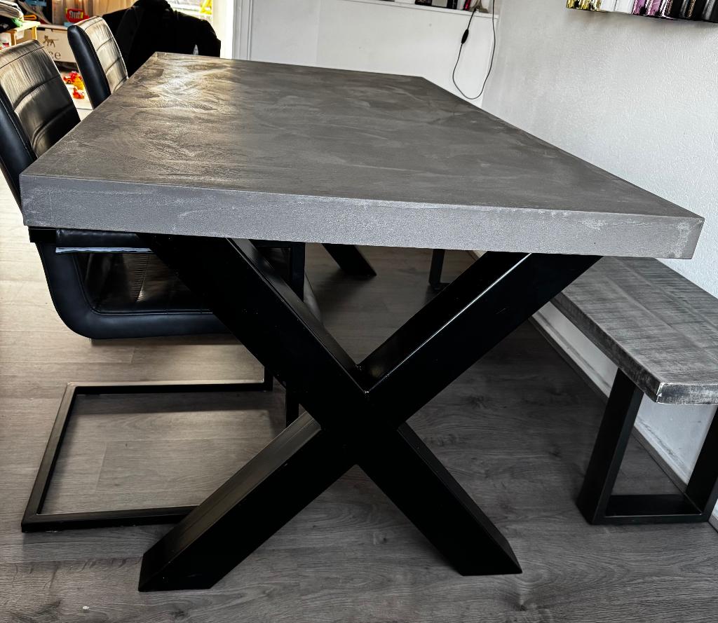 Eettafel industrieel + stoelen en bankje, Huis en Inrichting, Tafels | Eettafels, Ophalen, Overige materialen, 50 tot 100 cm, Zo goed als nieuw