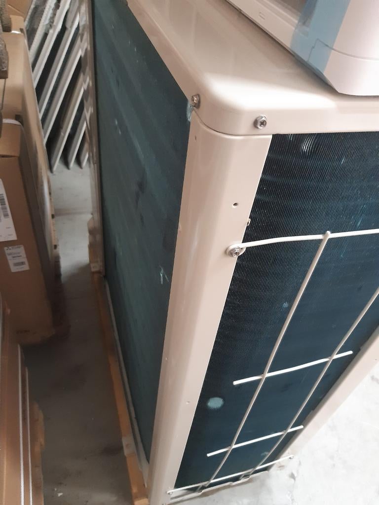 Fujitsu 10/12 kw warmtepomp multisplit 5 poorts, Ophalen of Verzenden, Zo goed als nieuw, Wandairco, 100 m³ of groter