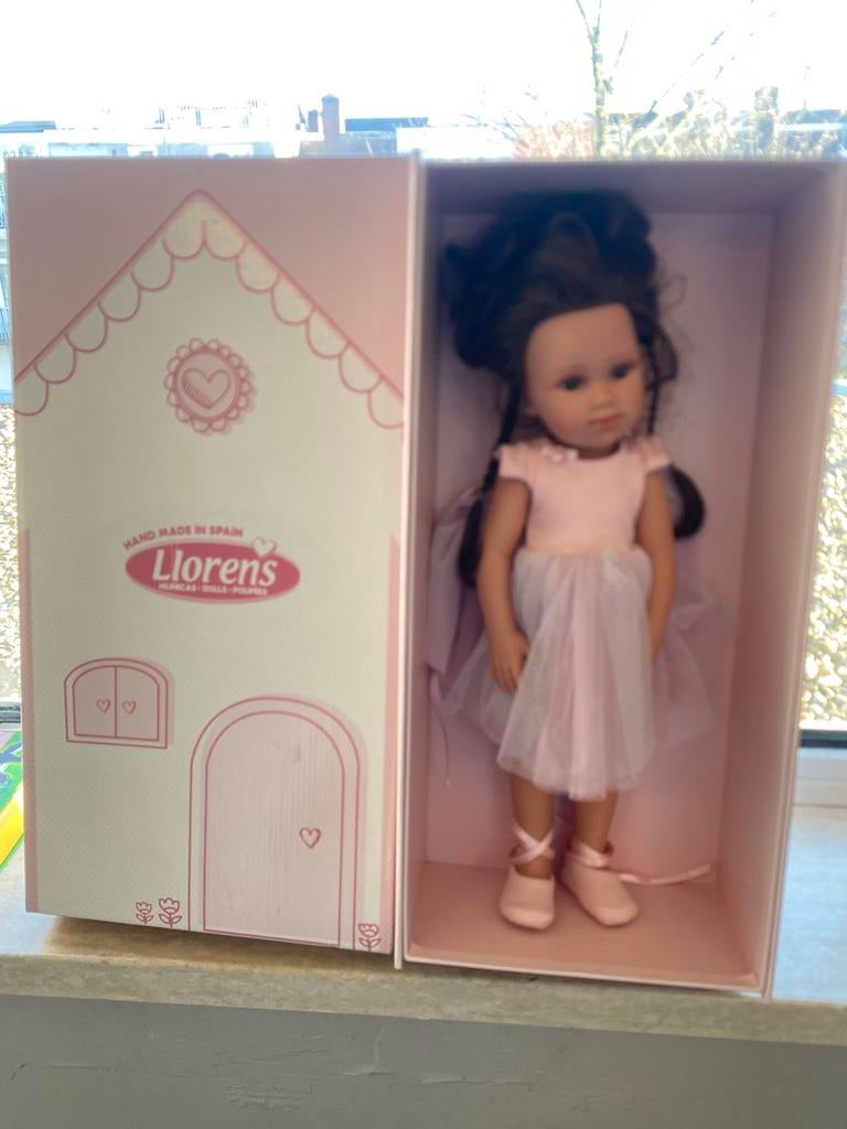 Prachtige Llorens pop, Verzamelen, Poppen, Ophalen of Verzenden, Zo goed als nieuw, Pop