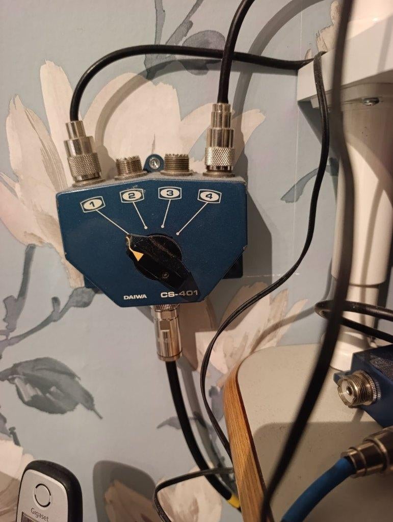 Daiwa CS-401 coaxswitch/schakelaar, Telecommunicatie, Zenders en Ontvangers, Ophalen of Verzenden, Zo goed als nieuw