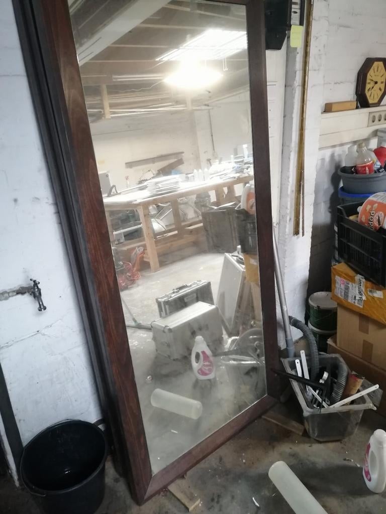 Kapers spiegels met eikenhouten belijsting, Huis en Inrichting, Woonaccessoires | Spiegels, 125 cm of meer, Ophalen of Verzenden