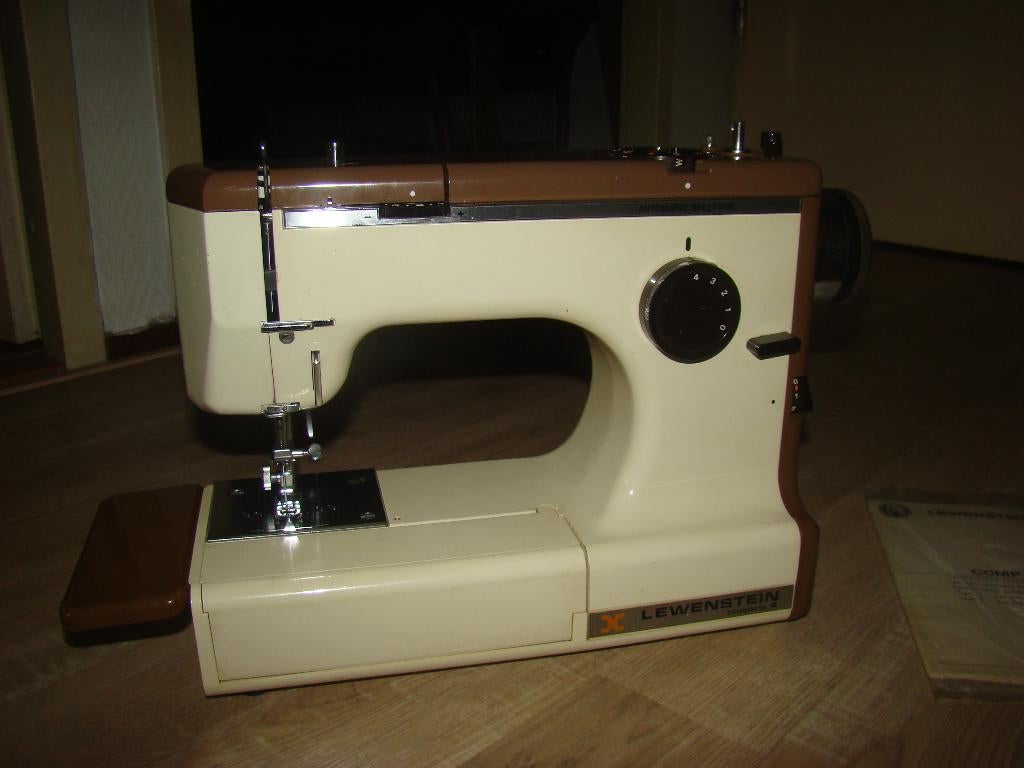 LEWENSTEIN Compacta 4 Verz: UPS: € 4,20 Bieden, Ophalen of Verzenden, Gebruikt, Naaimachine, Lewenstein