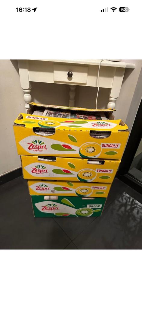 Gratis kranten handig met verhuizen / verpakken verhuisdozen, Doe-het-zelf en Verbouw, Kratten en Dozen, Ophalen, Doos, Zo goed als nieuw