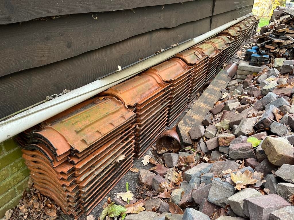 Nibra dakpannen zwart, Doe-het-zelf en Verbouw, Dakpannen en Dakbedekking, Ophalen, Steen of Klei, Zwart, Zo goed als nieuw