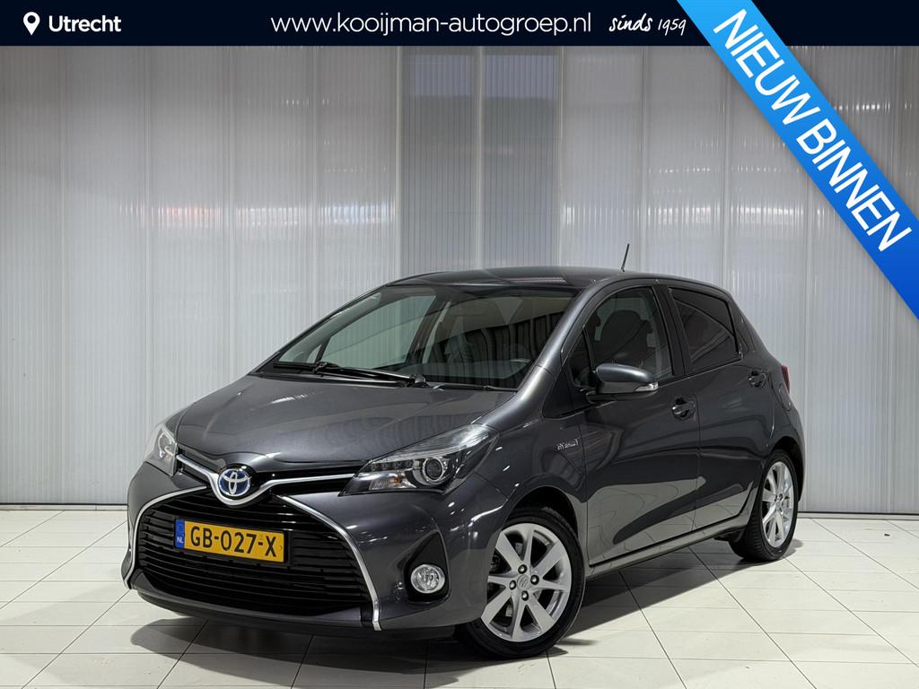 Toyota Yaris 1.5 Hybrid Dynamic Dealer onderhouden | Panoram, Gebruikt, Euro 6, 4 cilinders, 49 €/maand