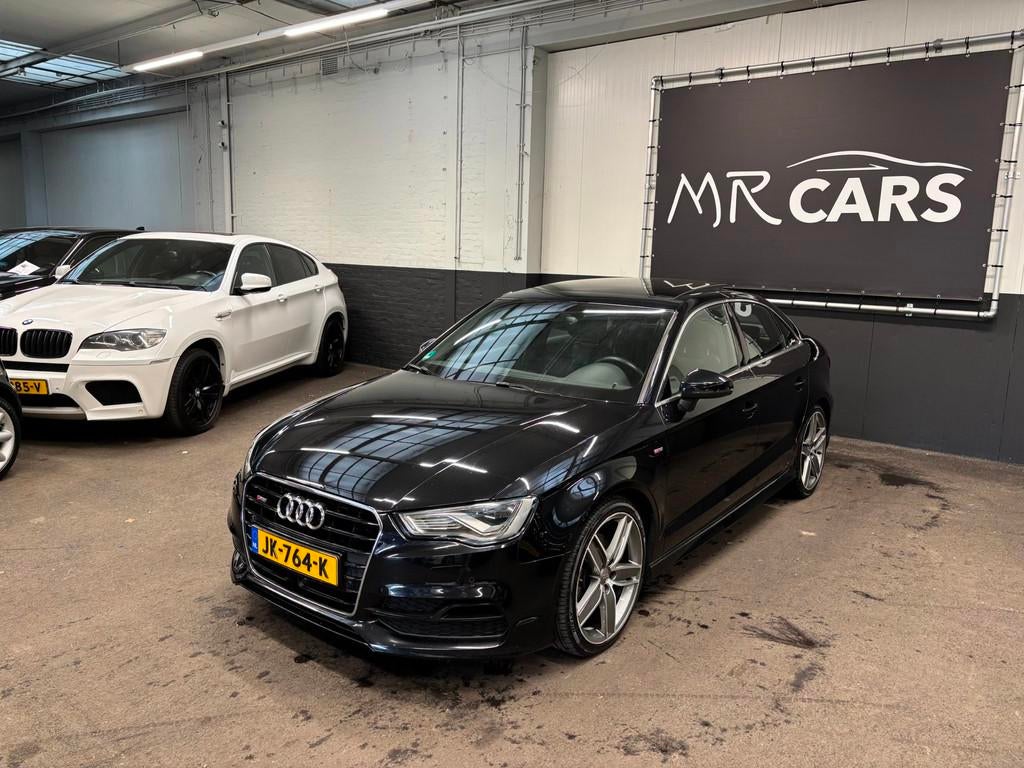 Audi A3 Limousine 1.8 TFSI Ambition Pro Line S Panodak/Camer, Gebruikt, Leder en Stof, Zwart, Bedrijf