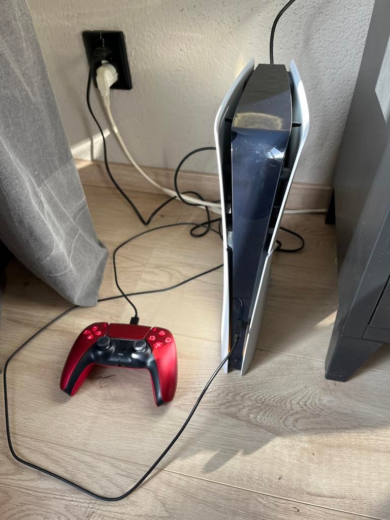 Playstation 5 digital met controller, Spelcomputers en Games, Spelcomputers | Sony PlayStation 5, Ophalen of Verzenden, Zo goed als nieuw